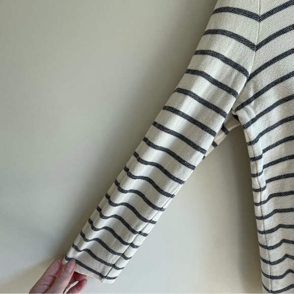 Obey Propaganda We Dream
Alone Hoodie Sweater Size Large - Picture 6 of 9